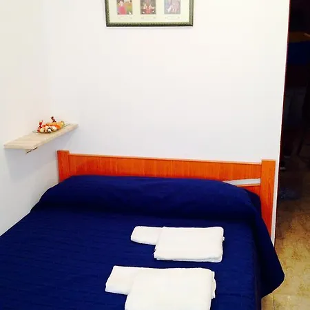 El Caseron Rio Pensionat Santa Marta de Tormes